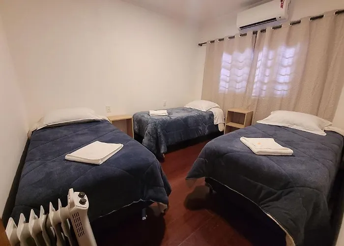 Ap. De 4 Quartos Com Ar A 150M Da Rua Coberta